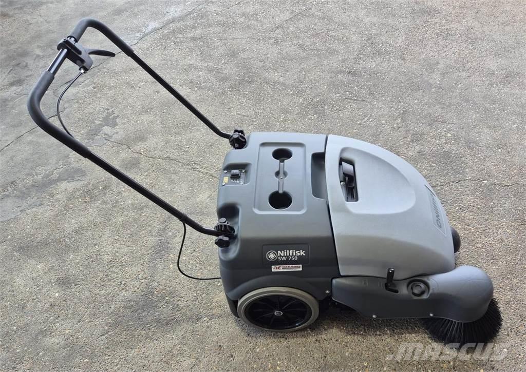 Nilfisk SW 750 Veegmachines