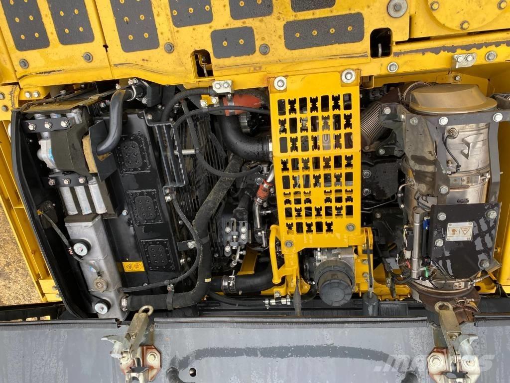 Komatsu PC 240 LC Graafmachines Long Reach