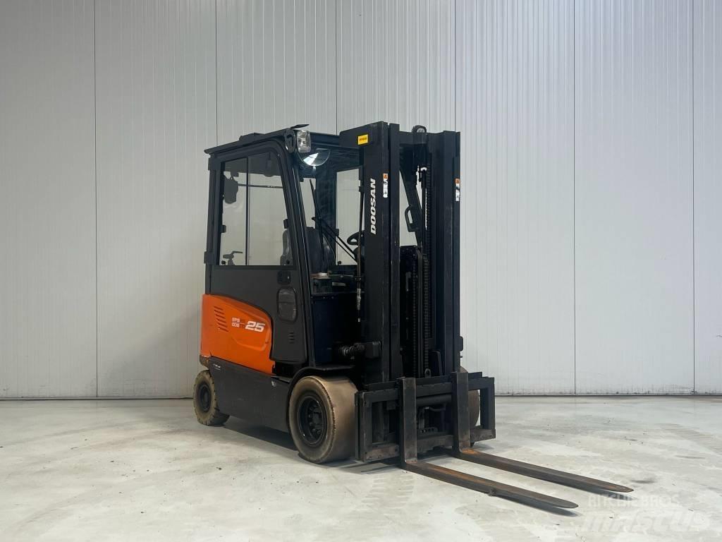 Doosan B25X-7 Elektrische heftrucks