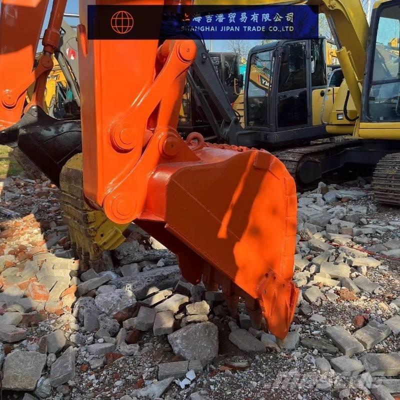 Hitachi ZX 135 Rupsgraafmachines