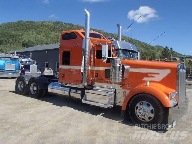 Kenworth W 900 L Trekkers