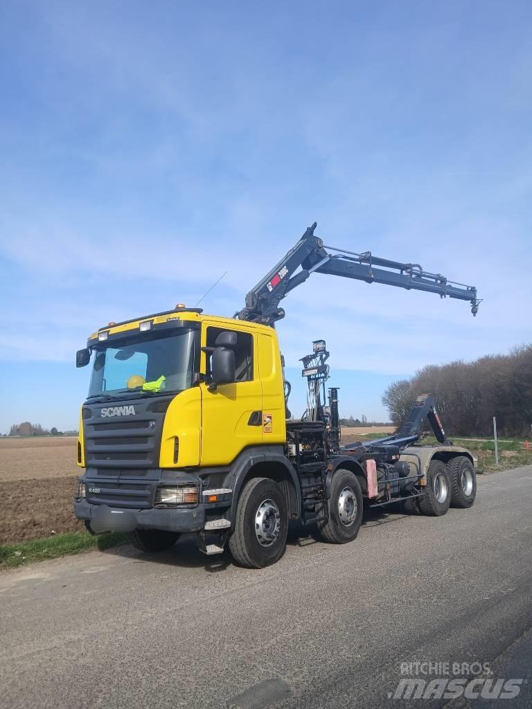 Scania R 420 Vrachtwagen met containersysteem