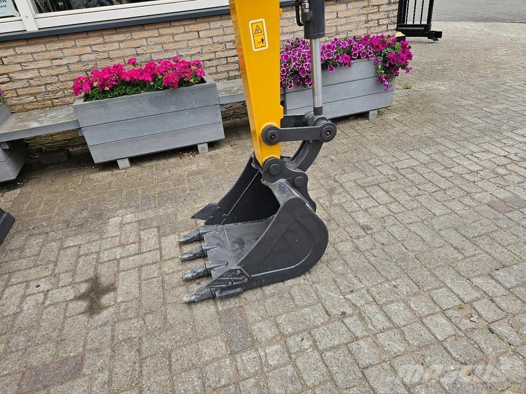 XCMG XE27U Minigraafmachines < 7t