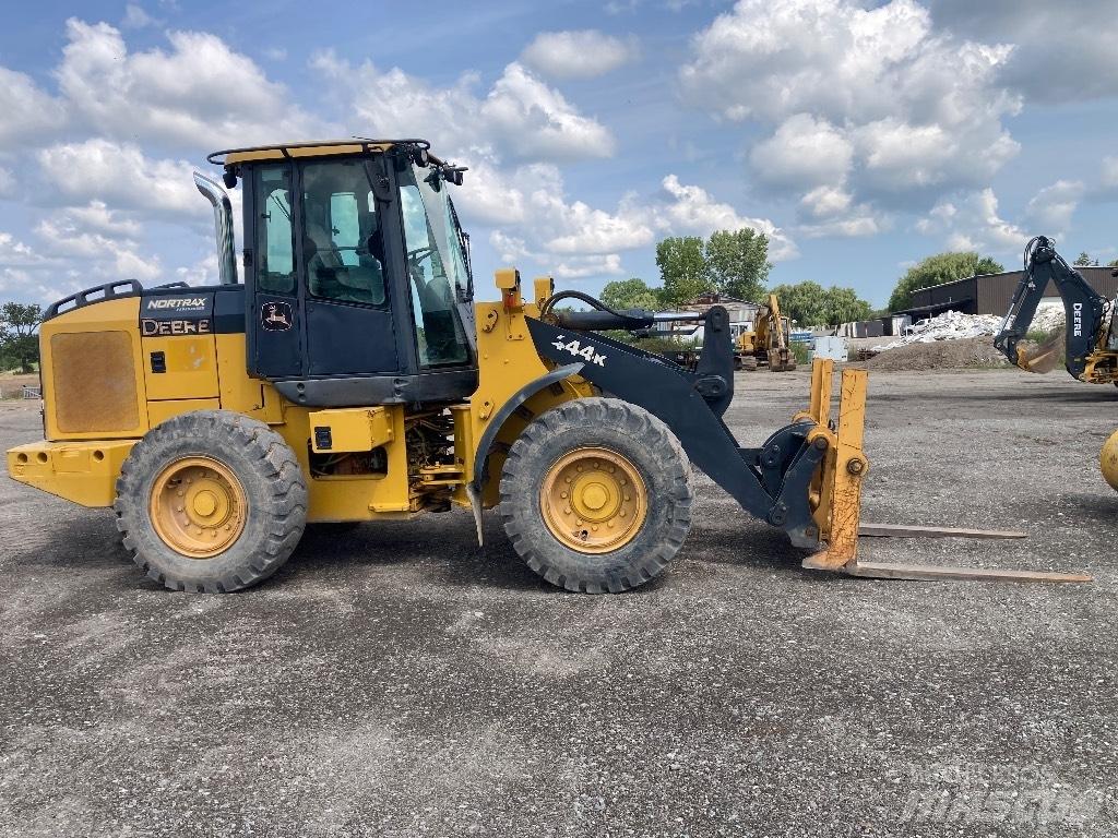 DEERE 444K Wielladers