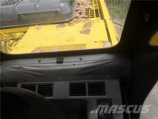 Komatsu pc200-6 Rupsgraafmachines