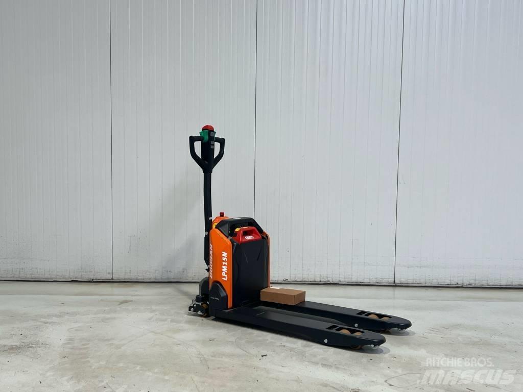 Doosan LPM15N-7 Electro-pallettrucks