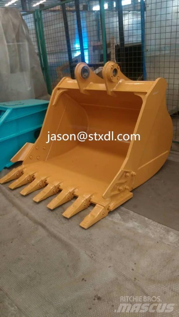 CAT 326 Bucket Bakken