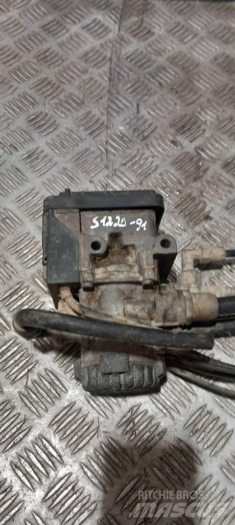 Scania G 400   1879275 Remmen