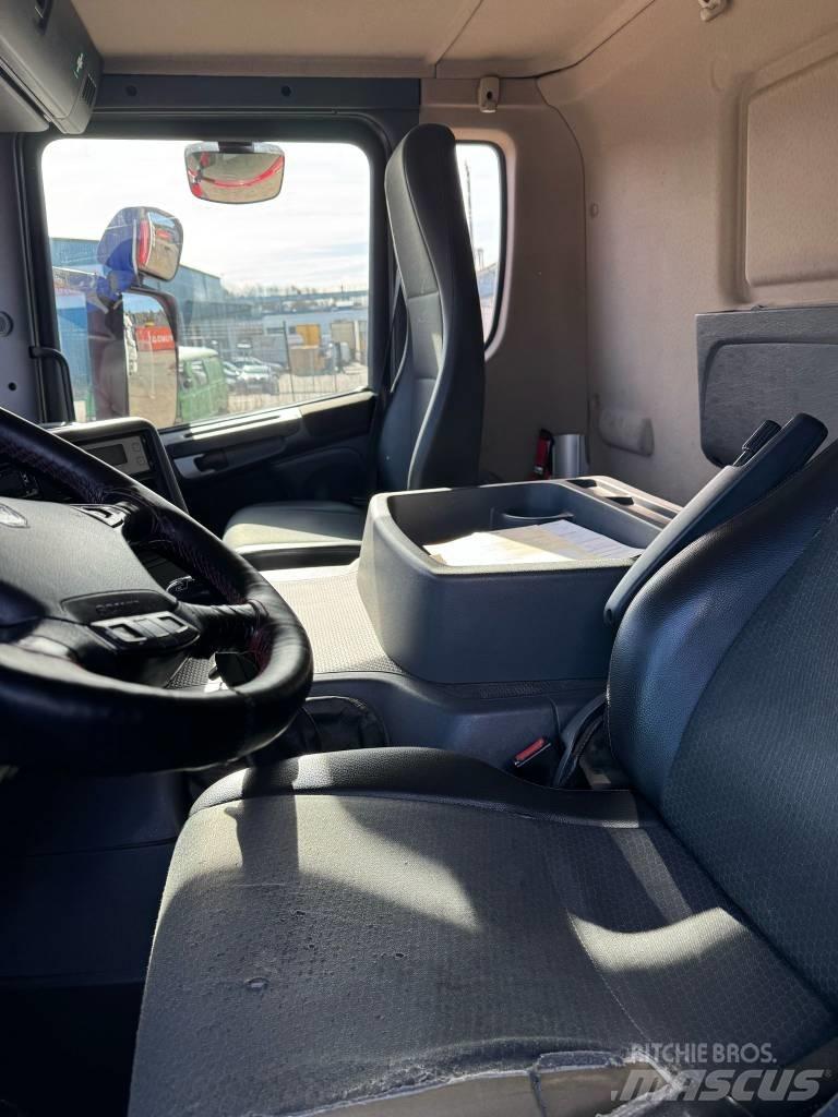 Scania P 280 Koelwagens