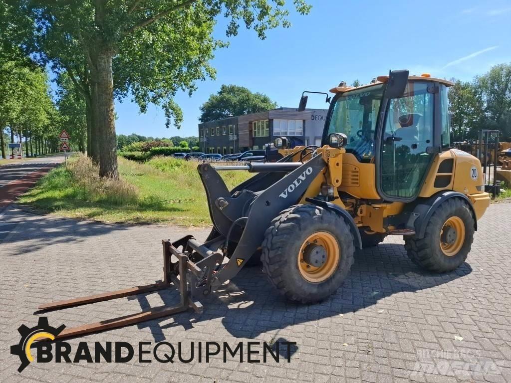 Volvo L28F Wielladers