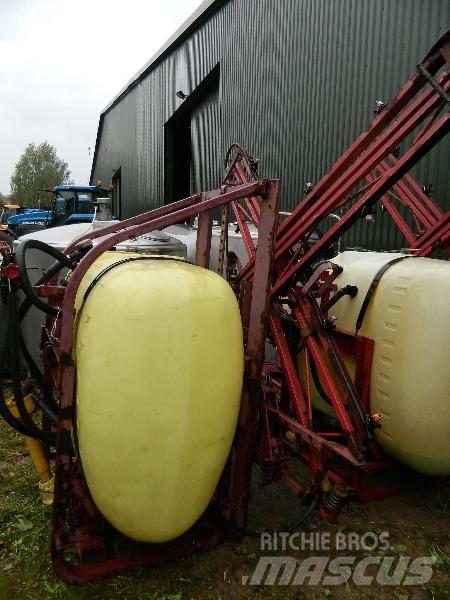Hardi 800 Getrokken spuitmachines