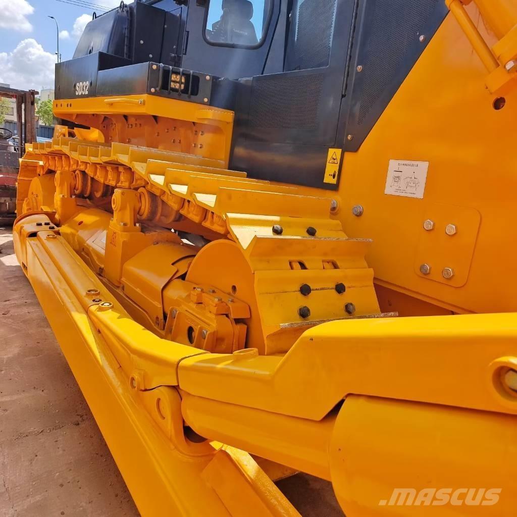 Shantui SD 32 Rupsdozers