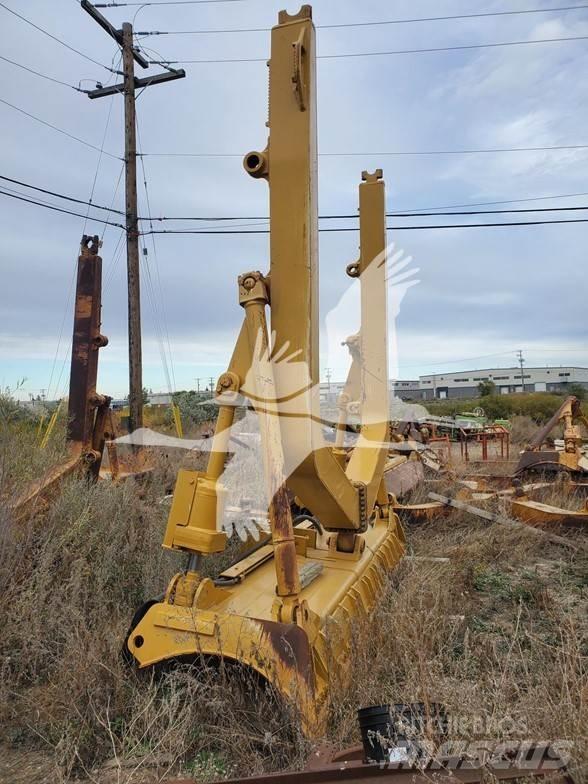 CAT 3852628 Bladen