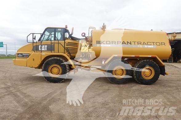 CAT 730 Water tankwagens