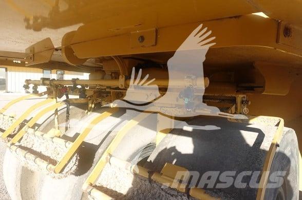 CAT PS-360C Bandenwalsen