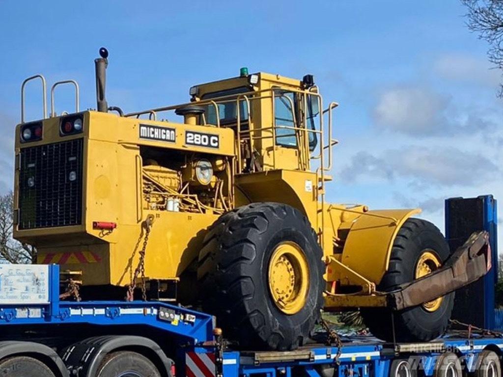 Michigan 280C Wieldozers