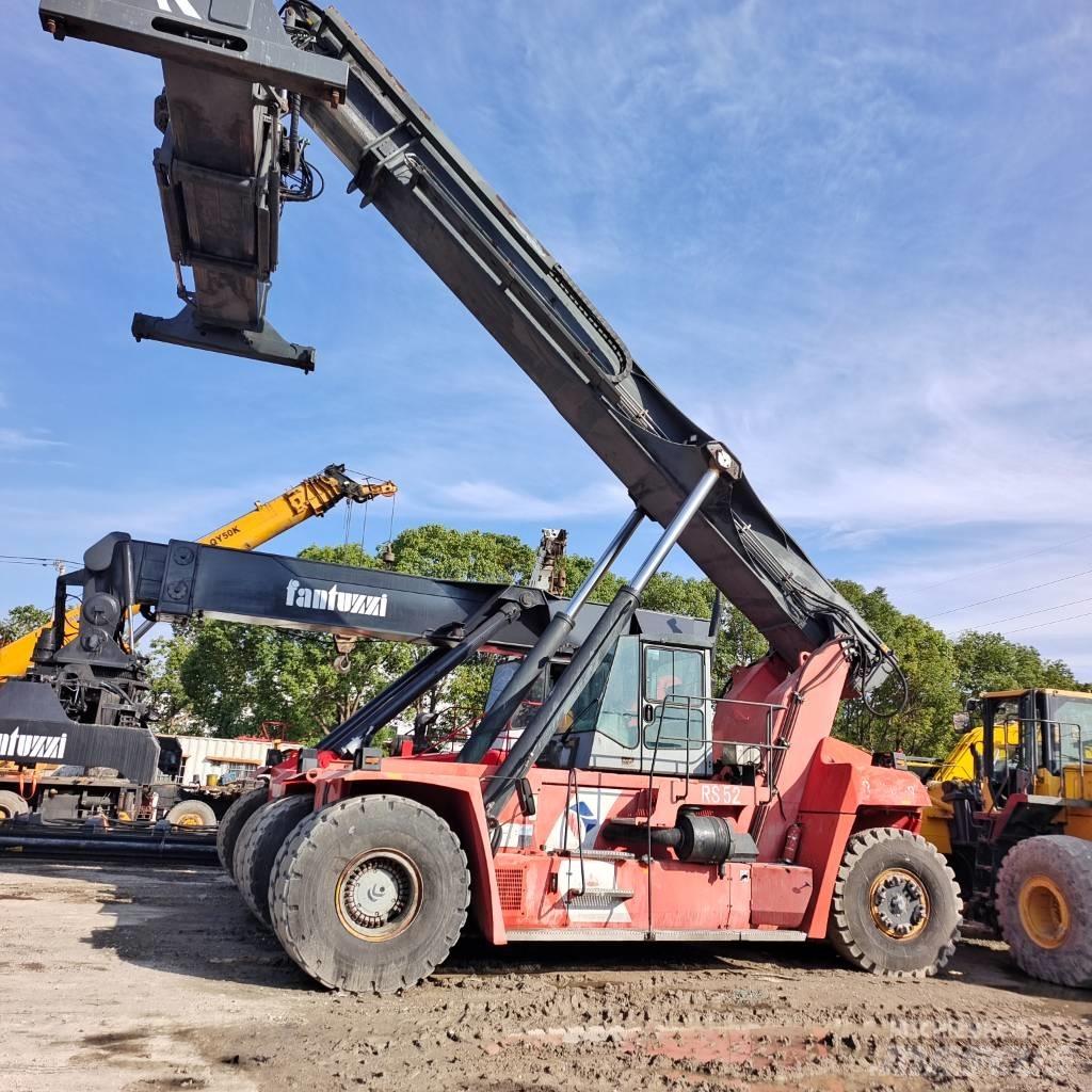Fantuzzi CS 45 KM Reachstackers