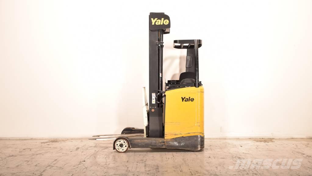 Yale MR 14 Reachtruck voor hoog niveau