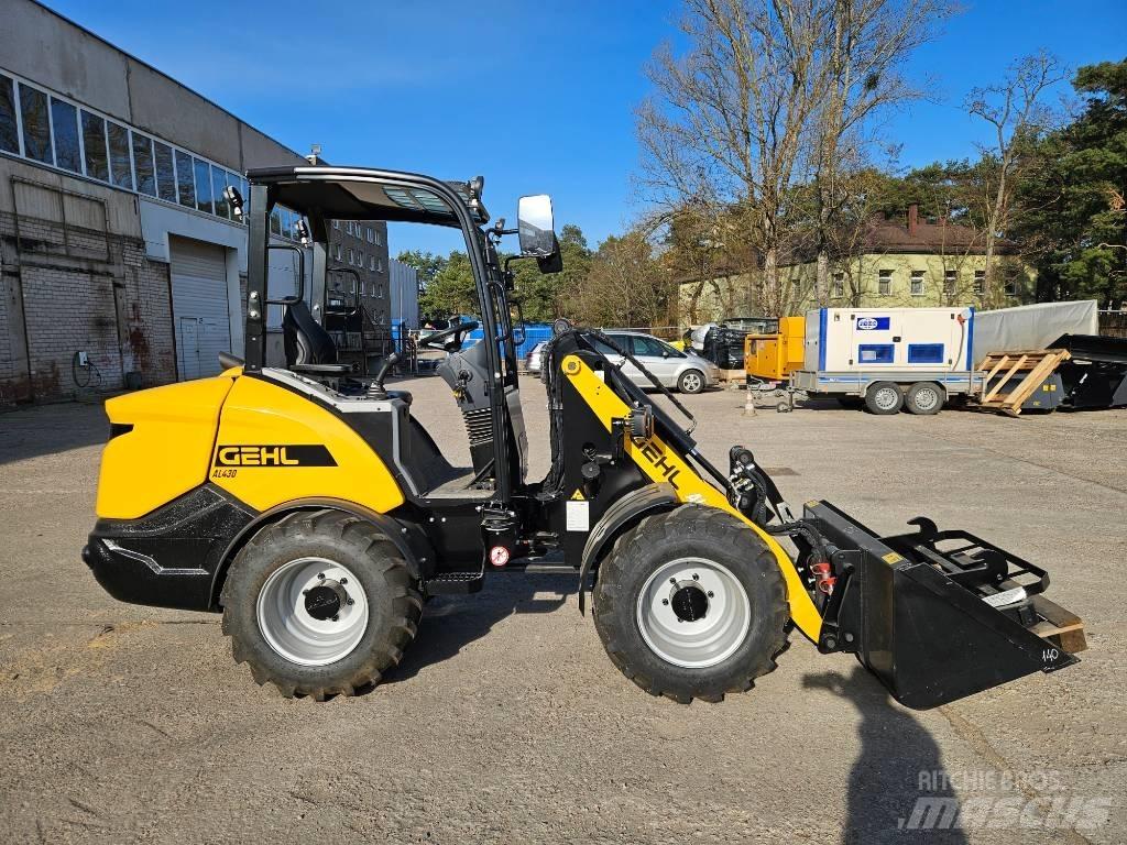 Gehl AL430 Tool-carriers