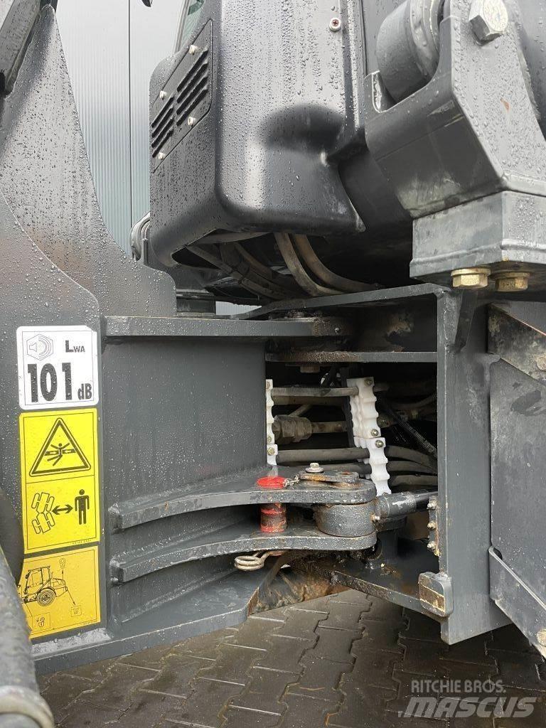 Komatsu WA80-6 Wielladers