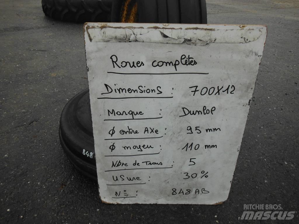 Dunlop 7.00X12 Banden, wielen en velgen