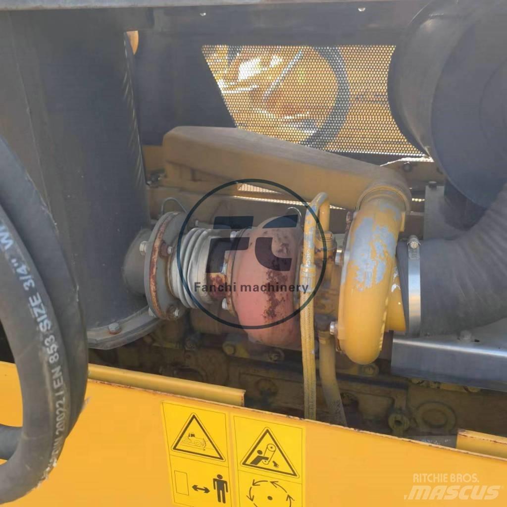 Shantui SD 16 Rupsdozers
