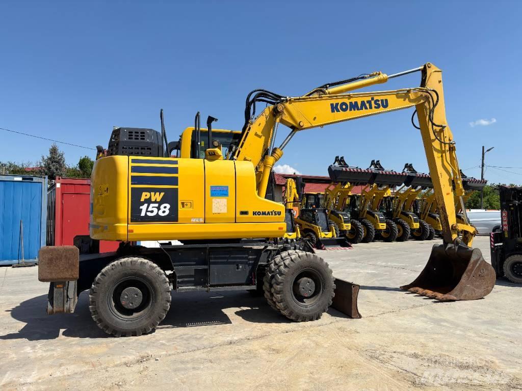 Komatsu PW 158-11 Wielgraafmachines