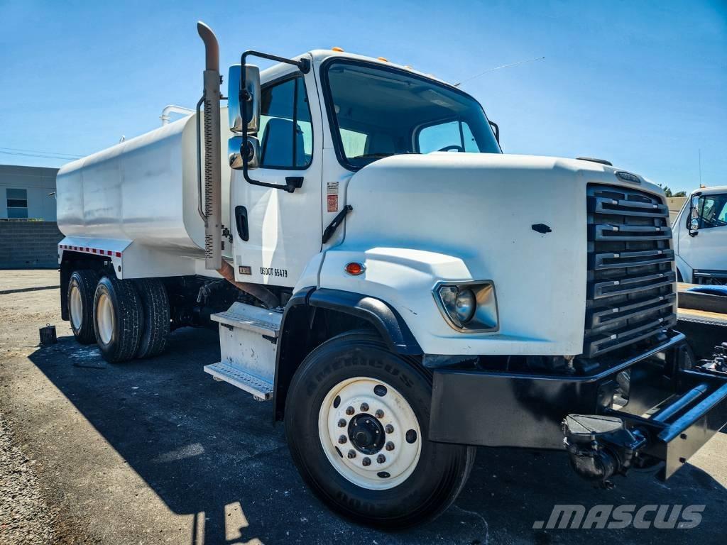 Freightliner 108 SD Water tankwagens