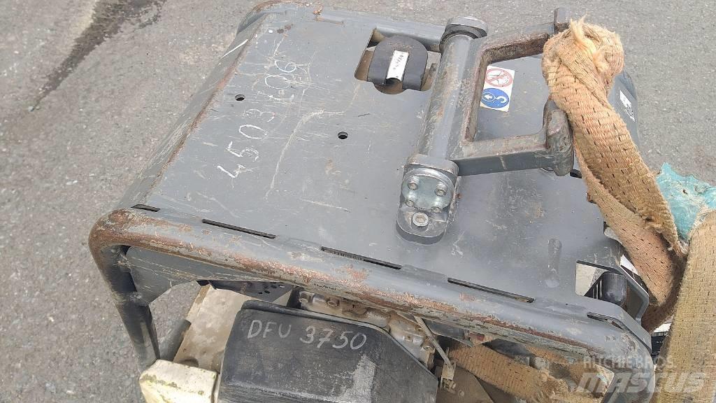 Wacker DPU3750 Stampers