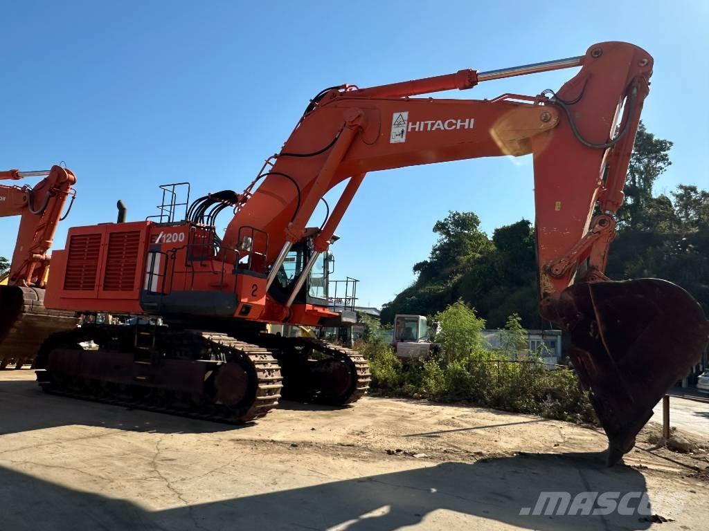 Hitachi EX 1200 Rupsgraafmachines
