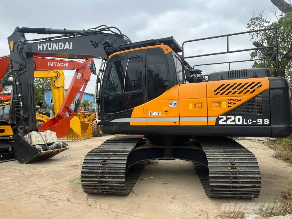Hyundai HX 220 HD Rupsgraafmachines