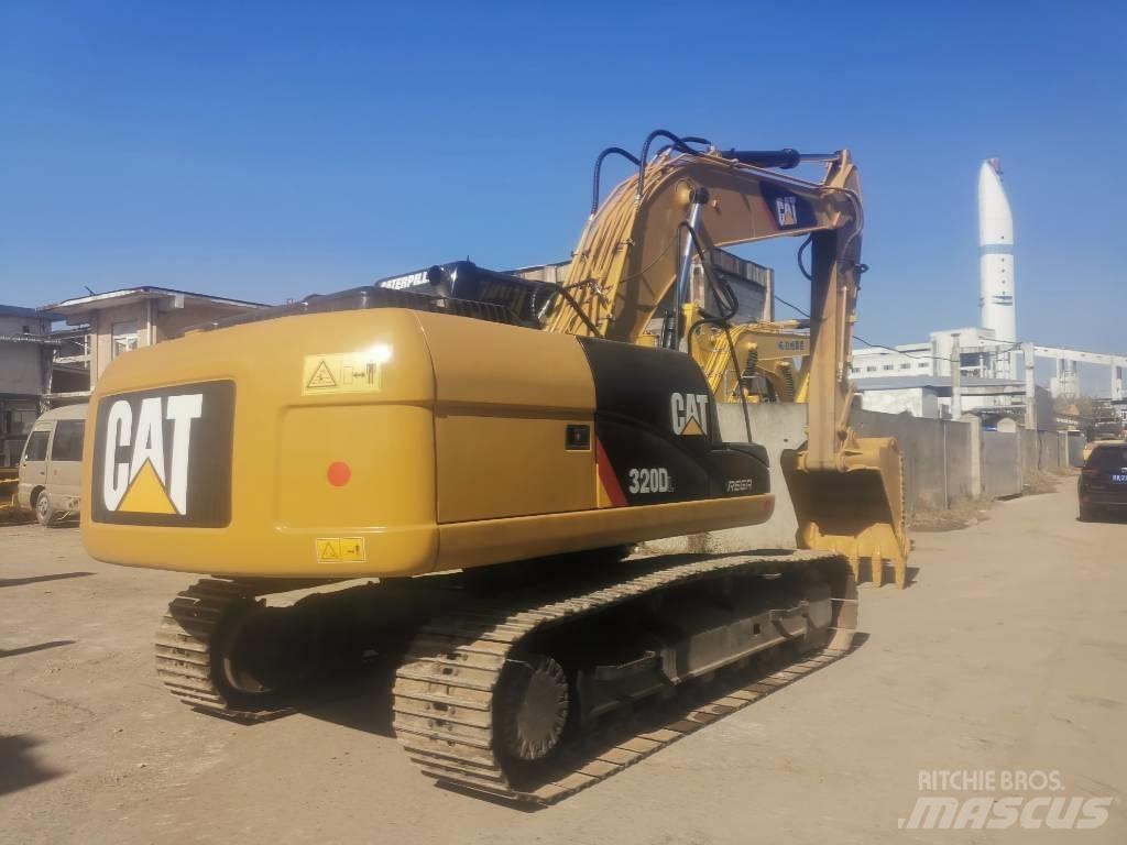 CAT 320 D Rupsgraafmachines