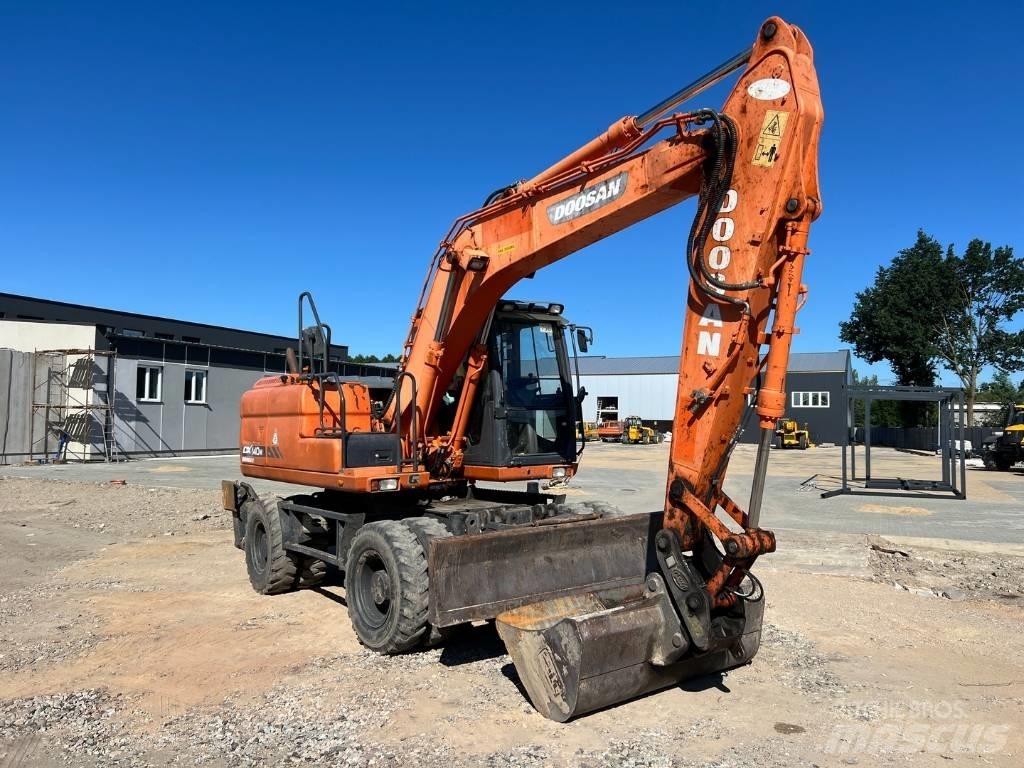 Doosan DX 140 W Wielgraafmachines