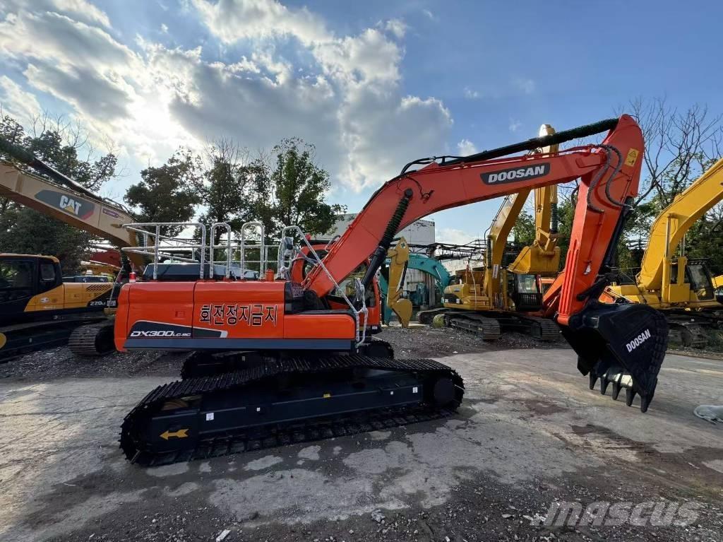Doosan DX300 Rupsgraafmachines