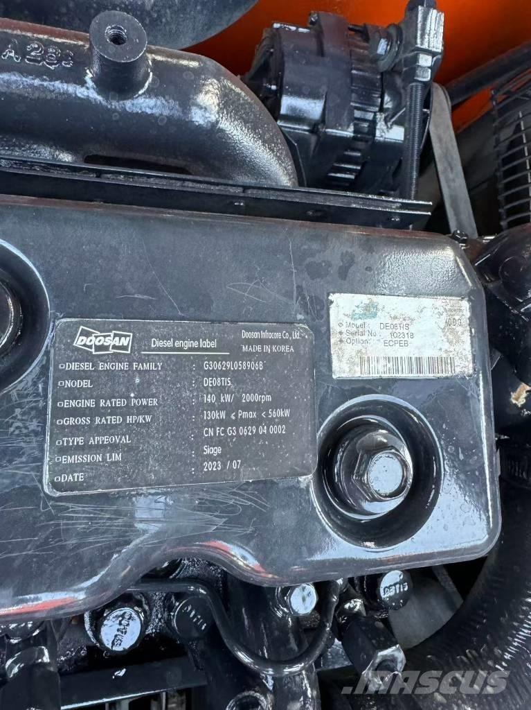 Doosan DX300 Rupsgraafmachines