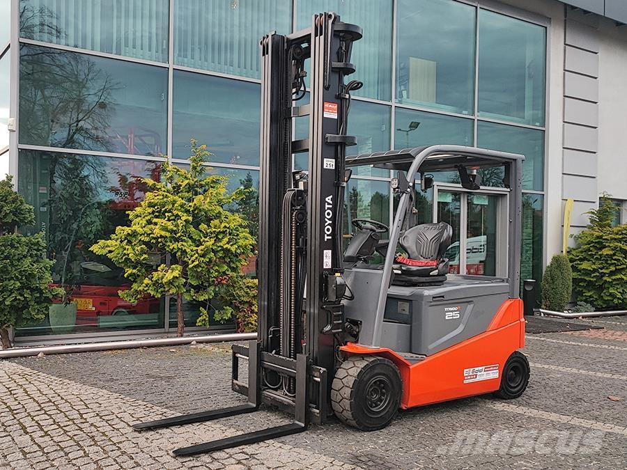 Toyota 8FBMT25 Elektrische heftrucks