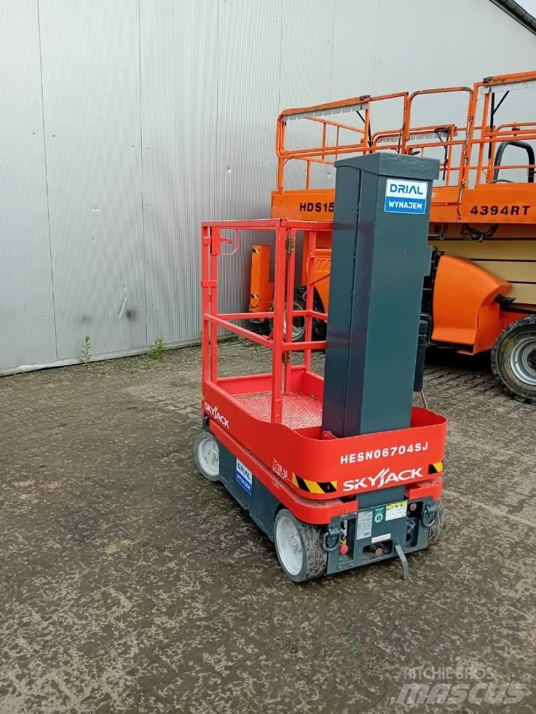 SkyJack SJ 16 Personenliften en invalideliften