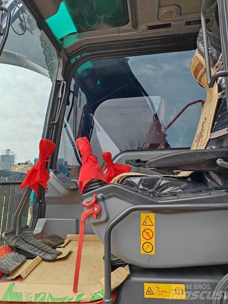 Volvo EC 140 Midigraafmachines 7t - 12t