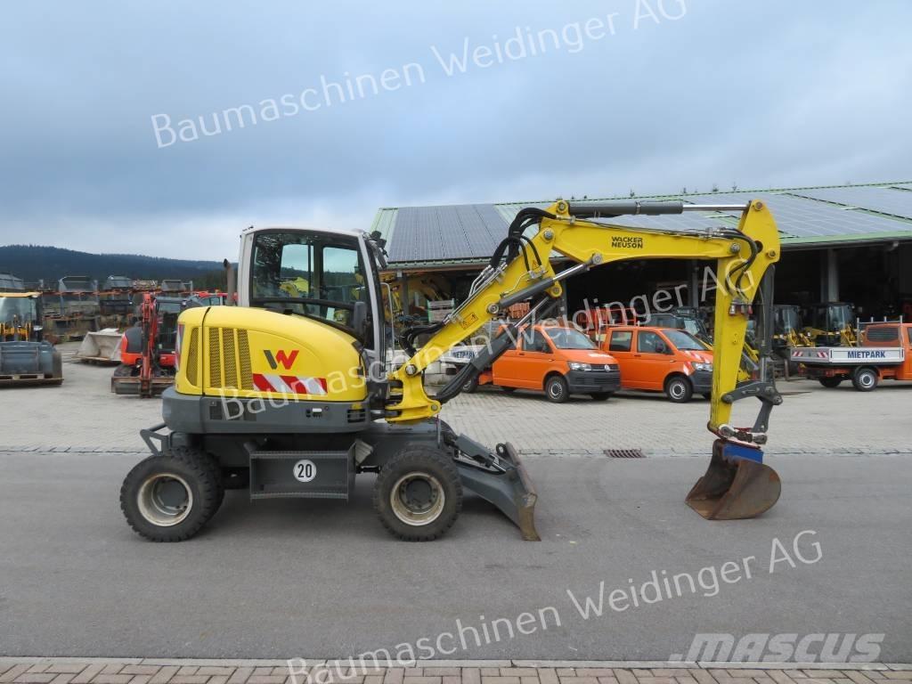 Neuson EW 65 Wielgraafmachines