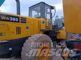 Komatsu WA 380 Wielladers