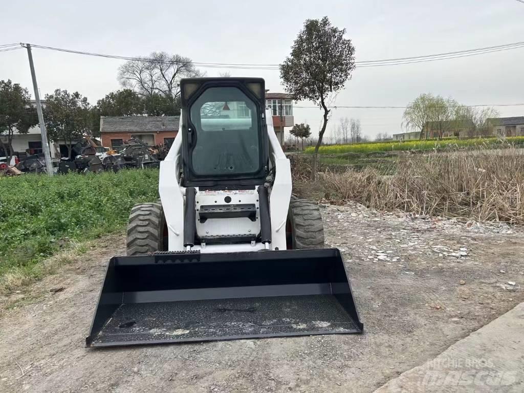 Bobcat S 300 Schrankladers