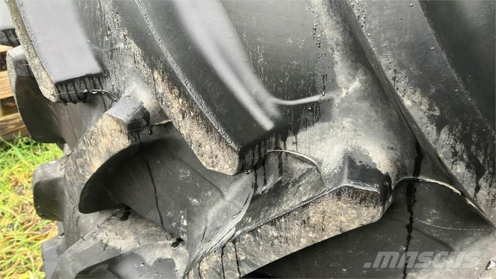 Ceat 420/90R30 Banden, wielen en velgen