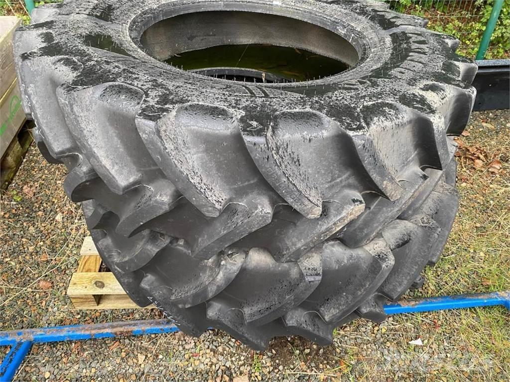Ceat 420/90R30 Banden, wielen en velgen