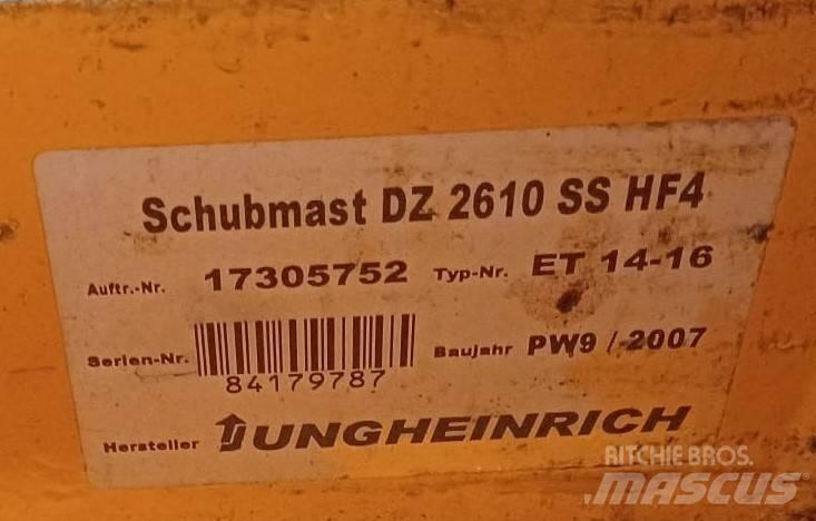 Jungheinrich ETV 214 Reachtruck voor hoog niveau