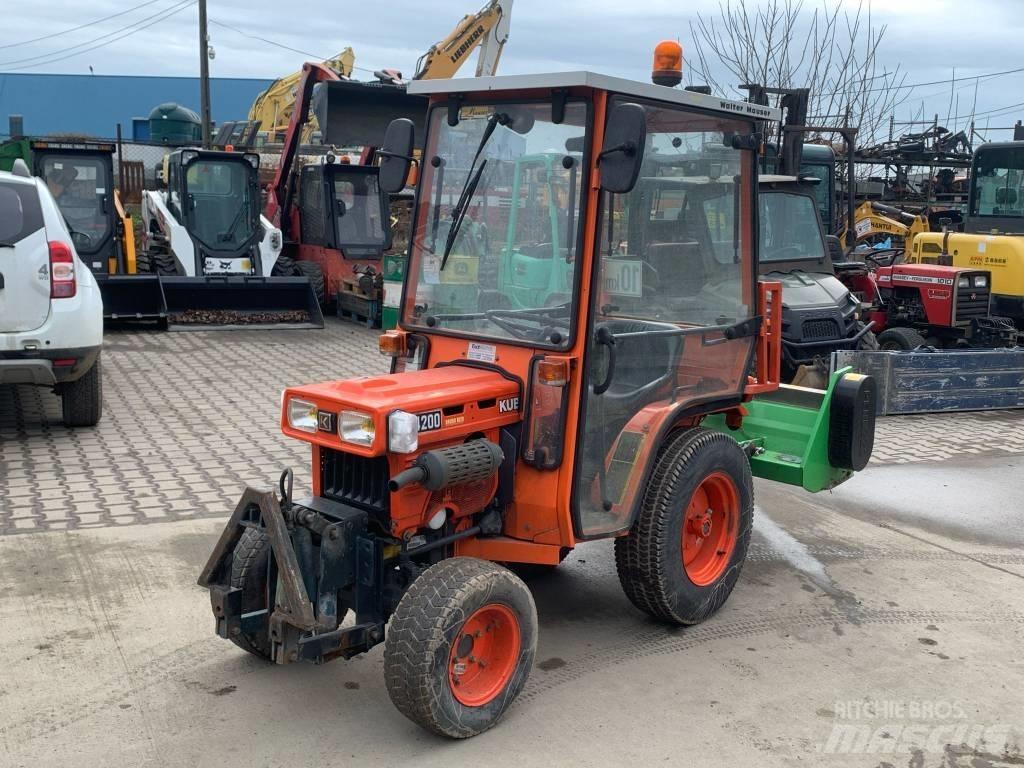 Kubota B 4200 Tractoren