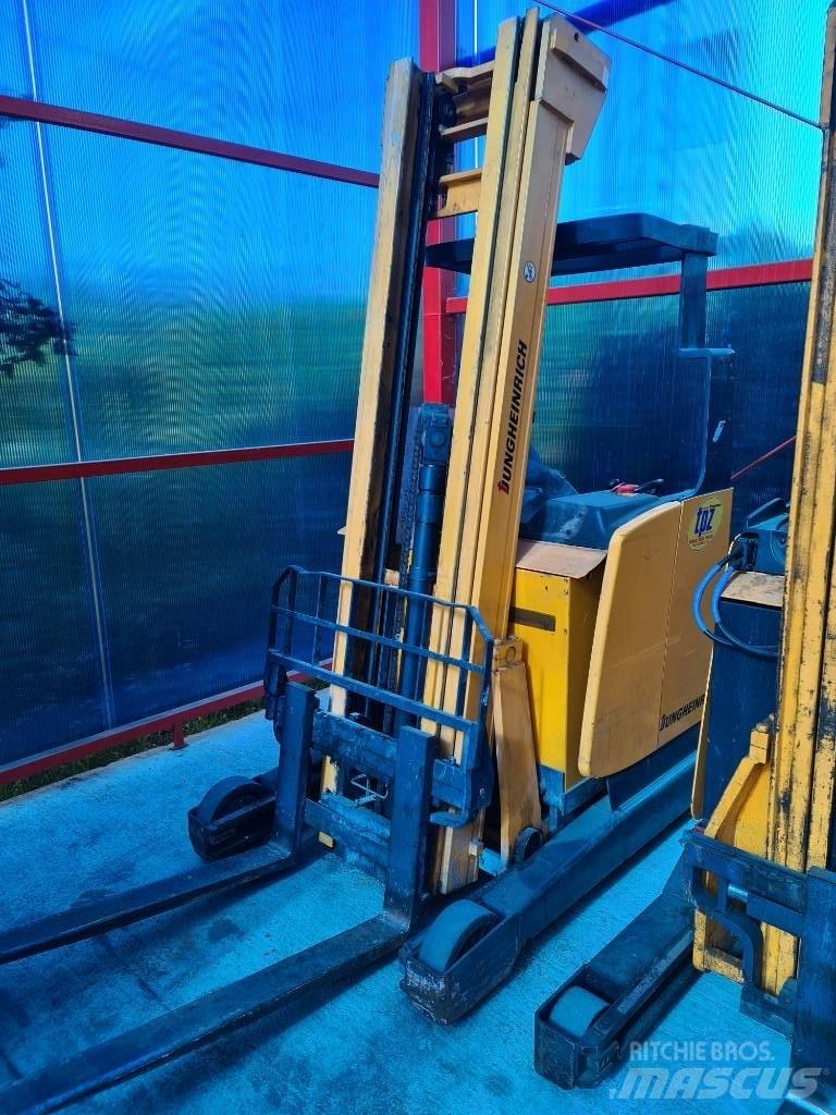 Jungheinrich ETV 214 Reachtruck voor hoog niveau