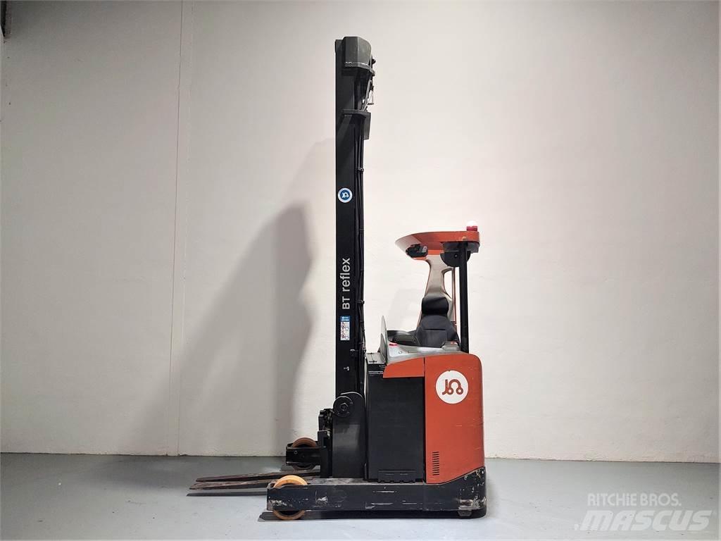 BT RRE 160 Reachtruck voor hoog niveau