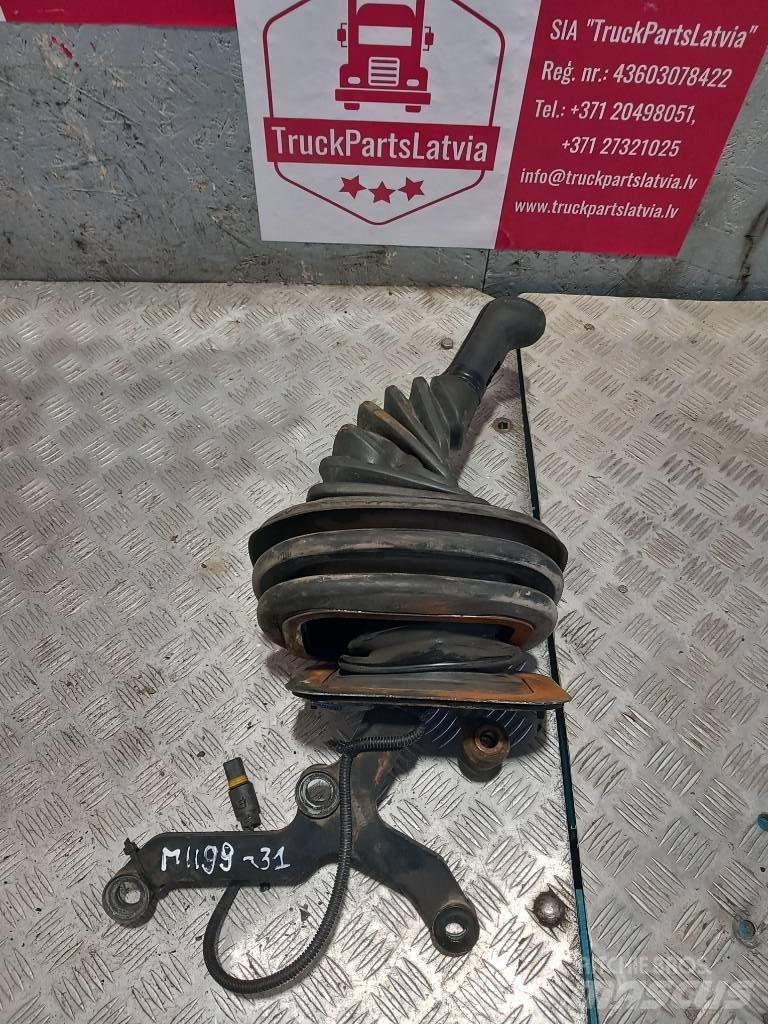 MAN TGM  81326056126 Cabine en interieur