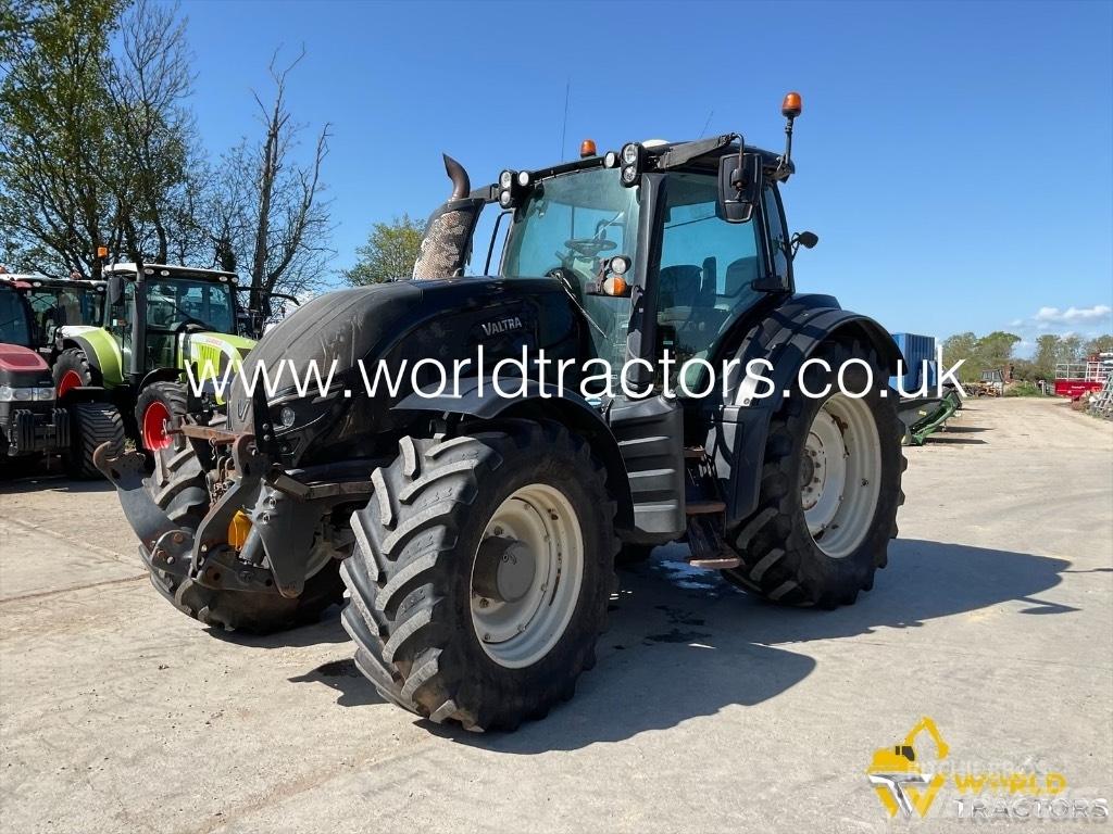 Valtra T 234 Tractoren