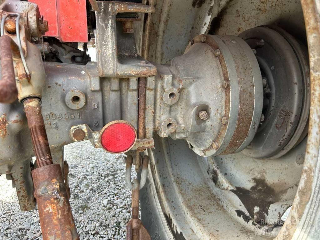 Massey Ferguson 590 Tractoren